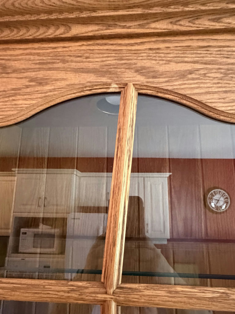 Solid Oak Buffet & Hutch - image 9 of 15