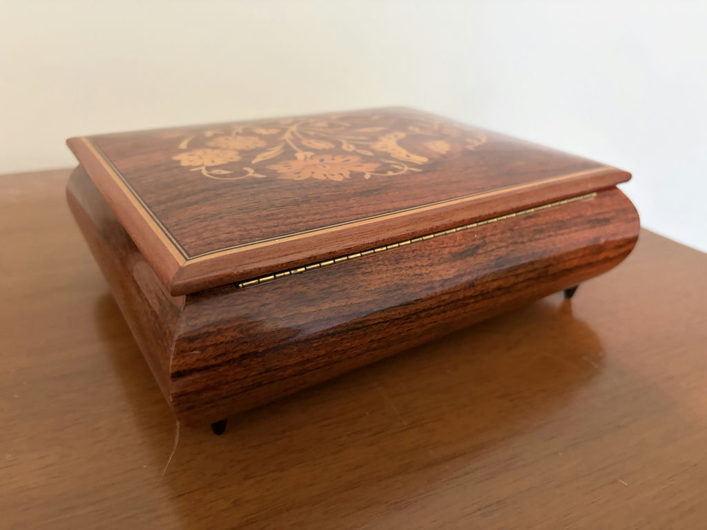 Sorrento Inlaid Wood Musical Jewelry Box & Ingraham Tavel Clock - image 10 of 14
