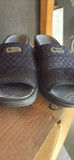 Bzees Black Slide Sandals - thumbnail 4 of 6