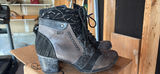 Pair of Women's Ankle Boots - thumbnail 5 of 8