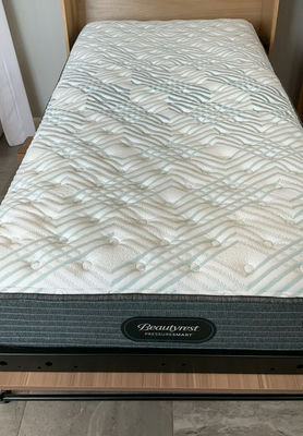 Twin Beautyrest Pressure Smart Mattress - Image 1 of 3