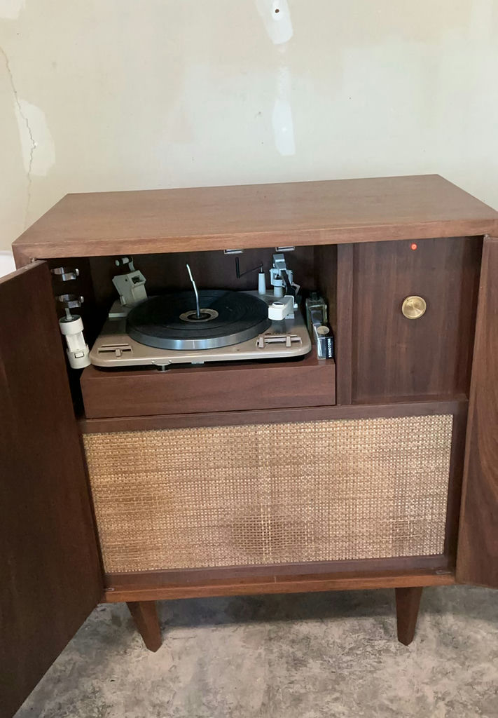 MCM Hi-Fi Cabinet, With Records