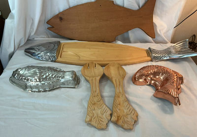 Fish-themed wooden and metal kitchen utensils and decor - Image 1 of 4