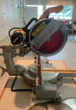 DeWALT DW708 12-Inch Sliding Compounding My Miter Saw with Rolling Stand - thumbnail 2 of 4