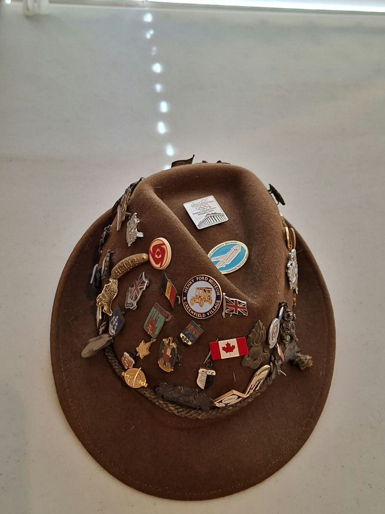 Vintage Brown Felt Hat with International Souvenir Pins - image 1 of 9