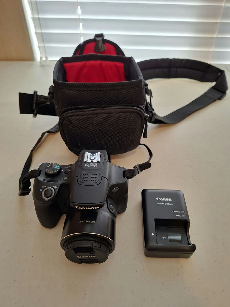 Canon PowerShot SX60 HS Camera with Charger and Carrying Case, Untested - image 1 of 9