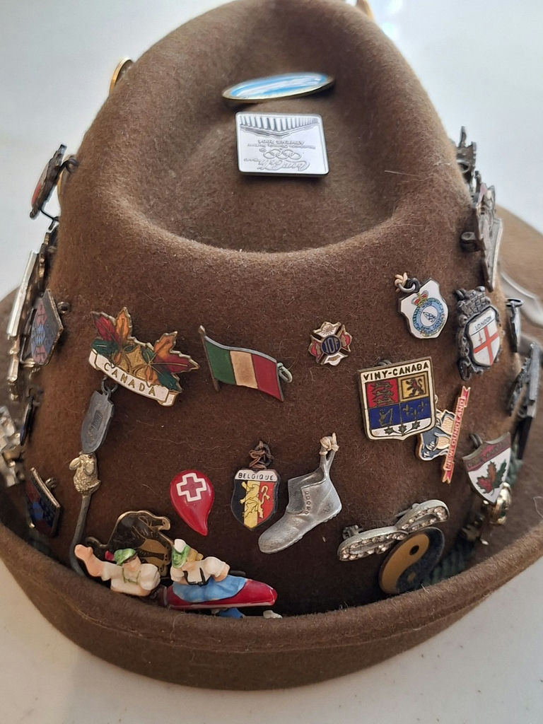 Vintage Brown Felt Hat with International Souvenir Pins - image 5 of 9