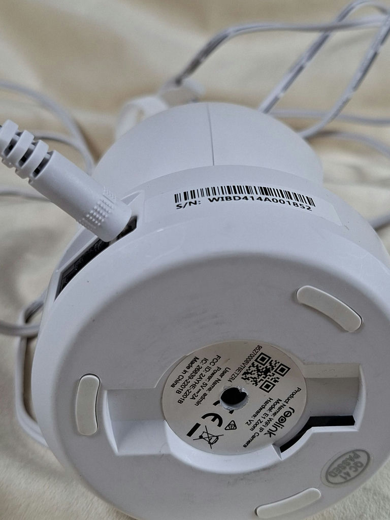 Reolink E1 WiFi IP Camera with Power Adapter and Manual - image 5 of 5