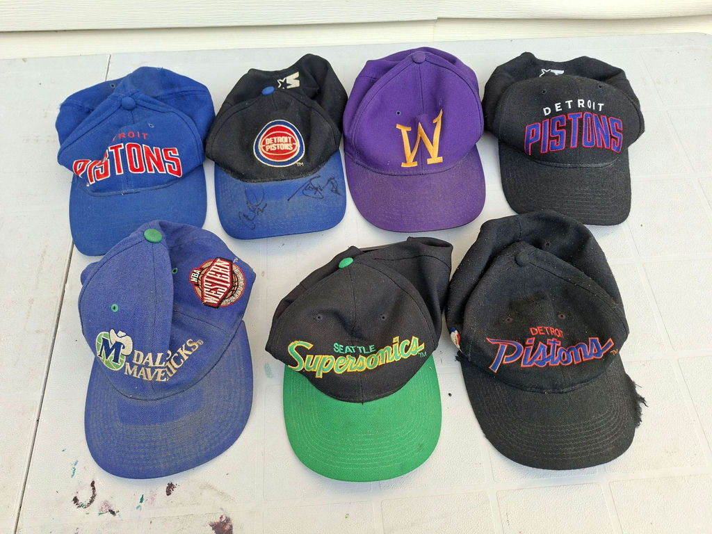 Collection of Vintage Sports Team Baseball Caps. - image 1 of 12