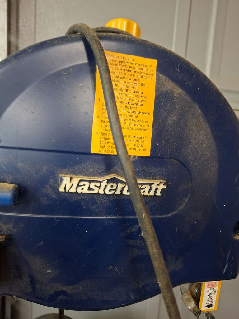 Mastercraft 9-Inch Two Speed Band Saw with Stand - image 4 of 6