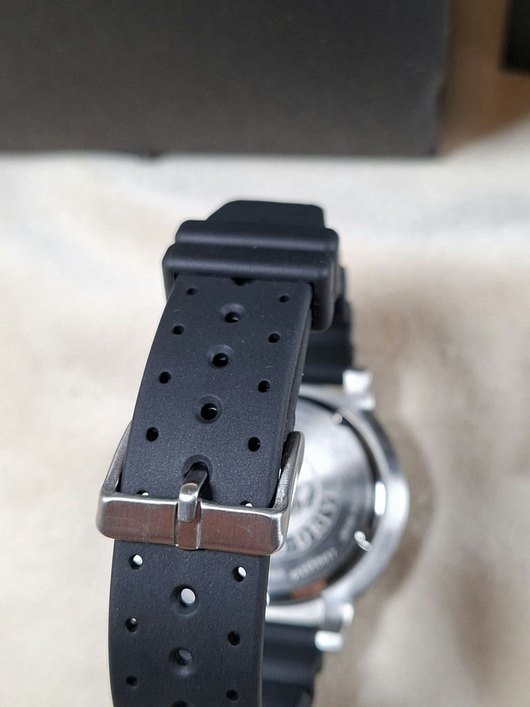 Citizen Eco-Drive Diver's 200m Watch BN0158-18X - image 8 of 11