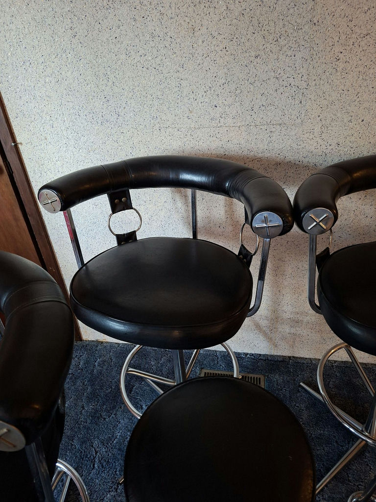 Three Swivel Bar Stools and Two Backless Stools - image 4 of 5
