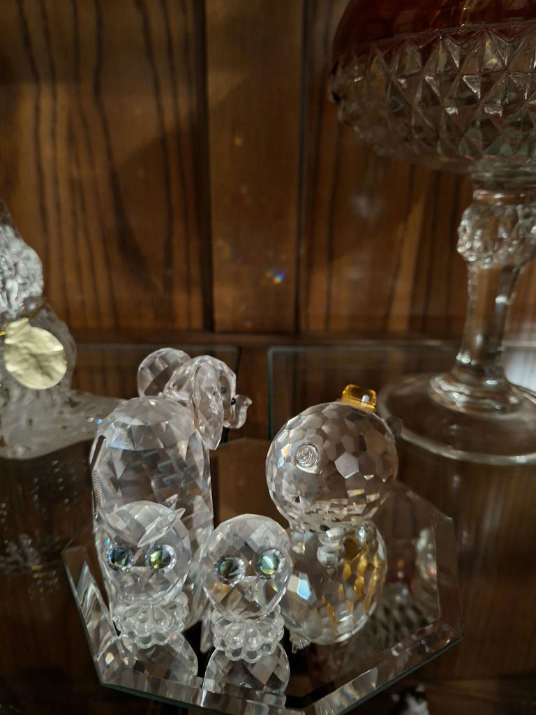 Assorted Glass and Crystal Decorative Figurines and Covered Candy Dish - image 5 of 10