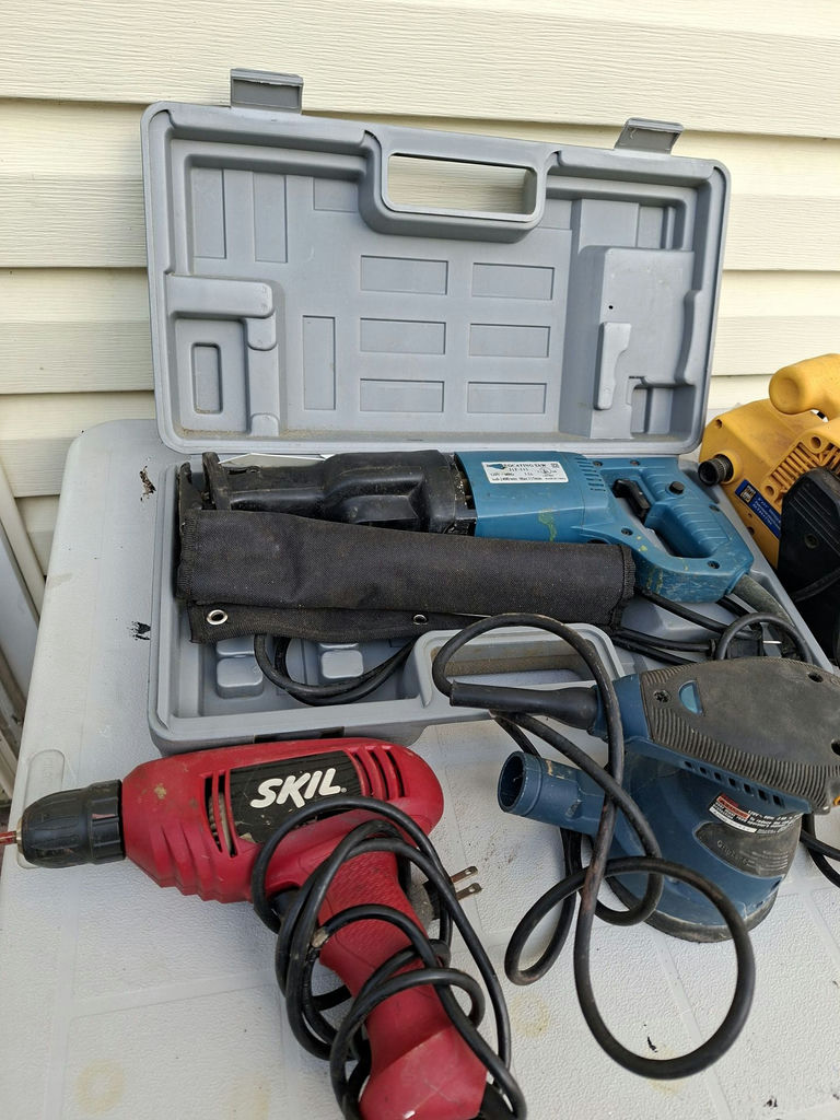 Power Tools Assortment Including Skil Drill, Reciprocating Saw, Sander, and Blower - image 2 of 4