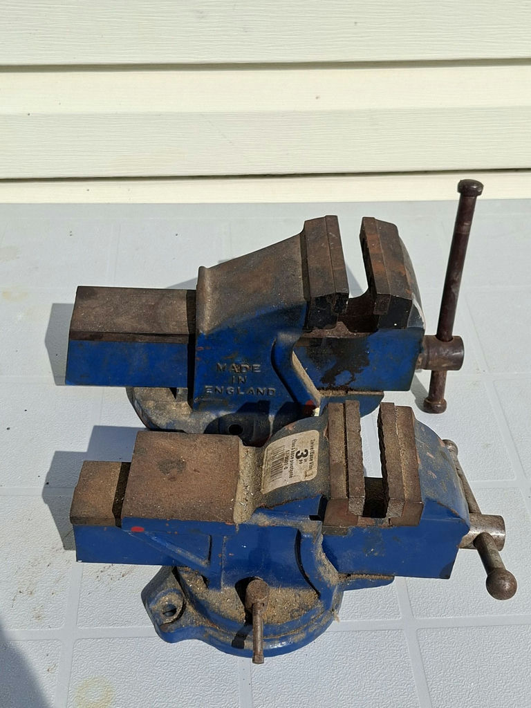 Two Bench Vises Including Record No. 2 and 3-Inch Swivel Base Vise - image 2 of 6
