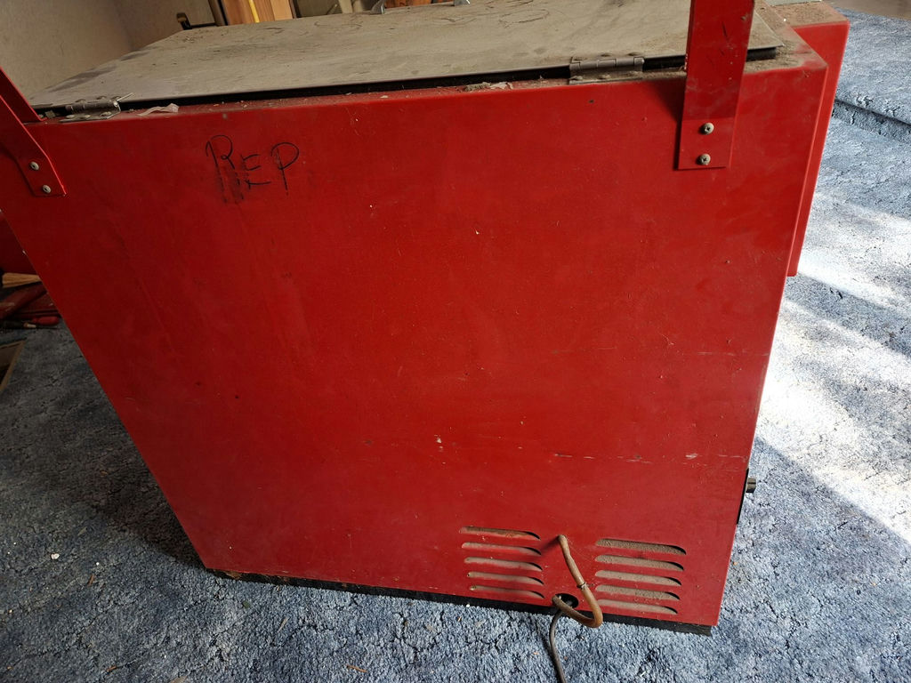Vintage 1950s Or 60s Coca-Cola Ideal Vending Cooler - image 7 of 10