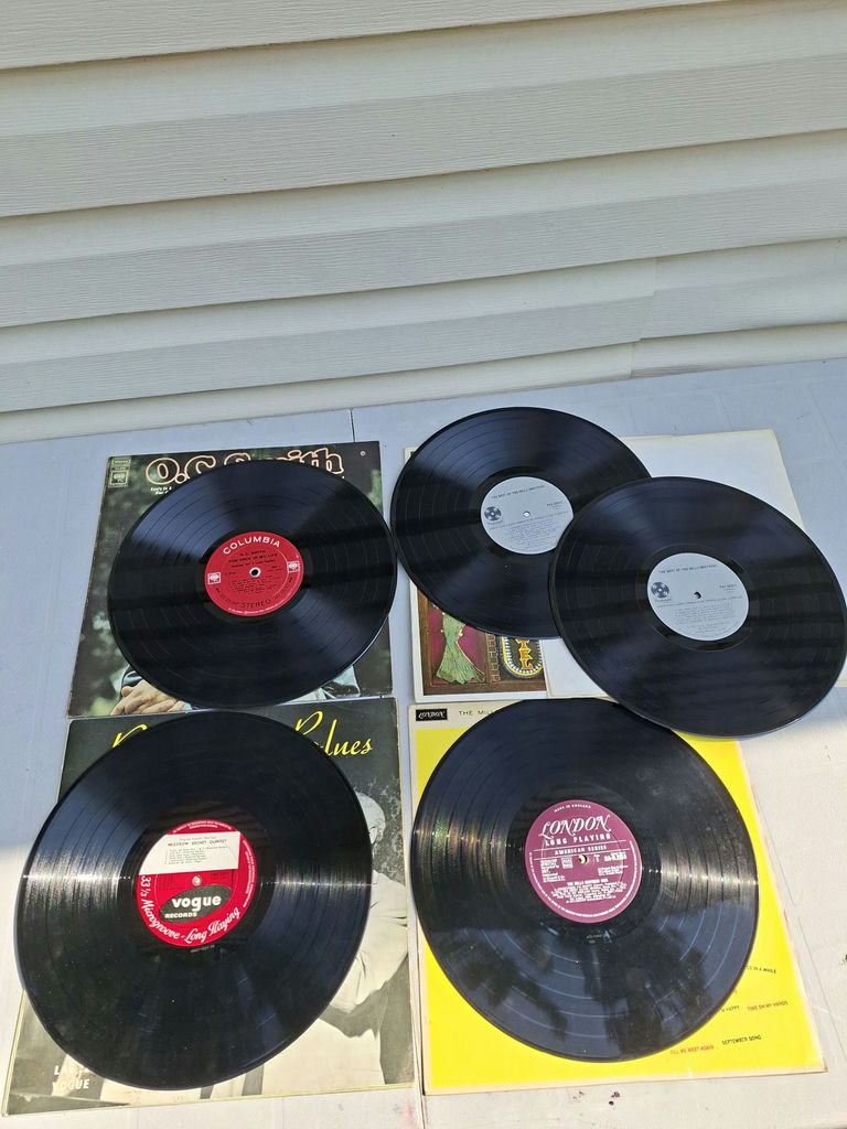 Collection of Vintage Jazz and Vocal Group Vinyl Records - image 4 of 5