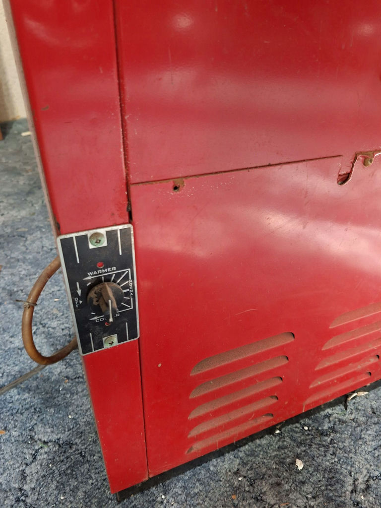 Vintage 1950s Or 60s Coca-Cola Ideal Vending Cooler - image 6 of 10
