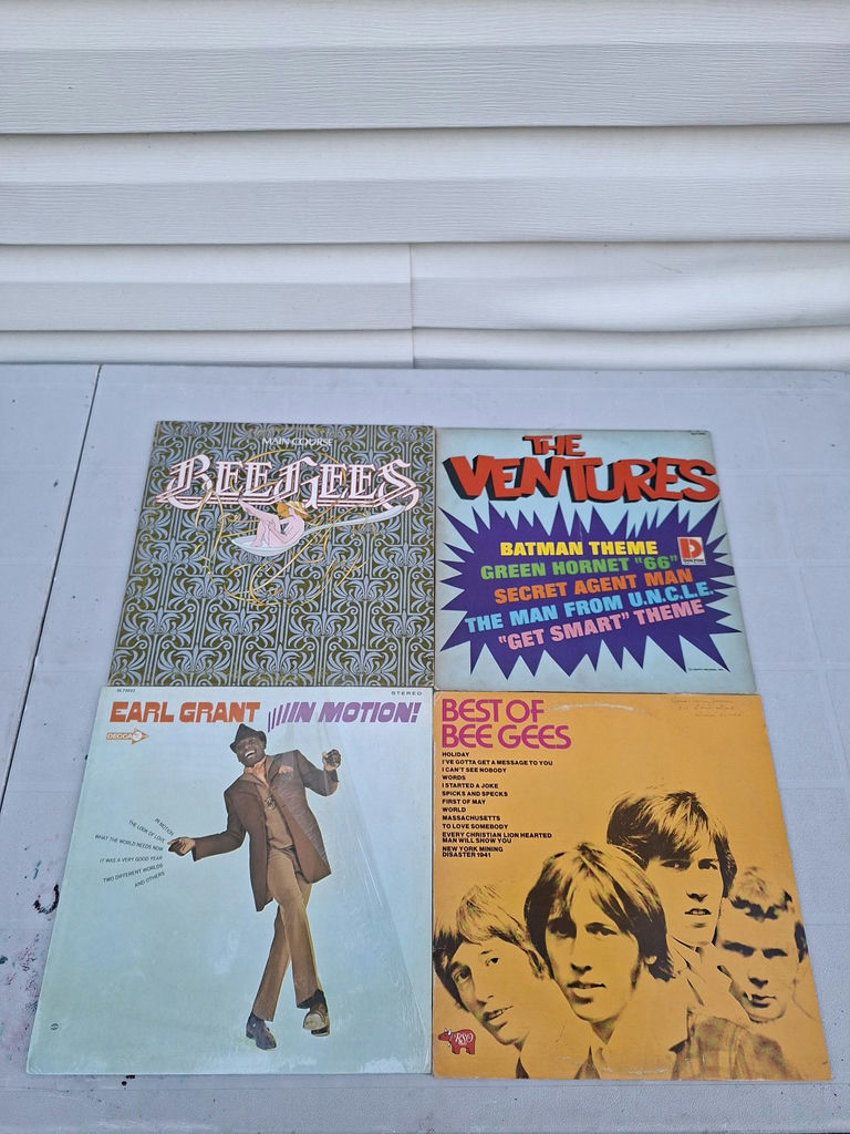 Collection of Vinyl Record Albums by Bee Gees, The Ventures, and Earl Grant - image 2 of 7