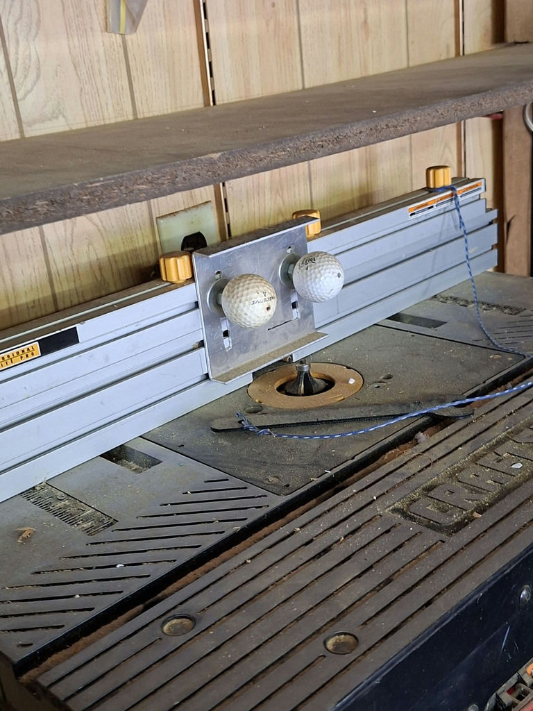 Craftsman Professional Router Table with Cabinet Stand - image 4 of 8
