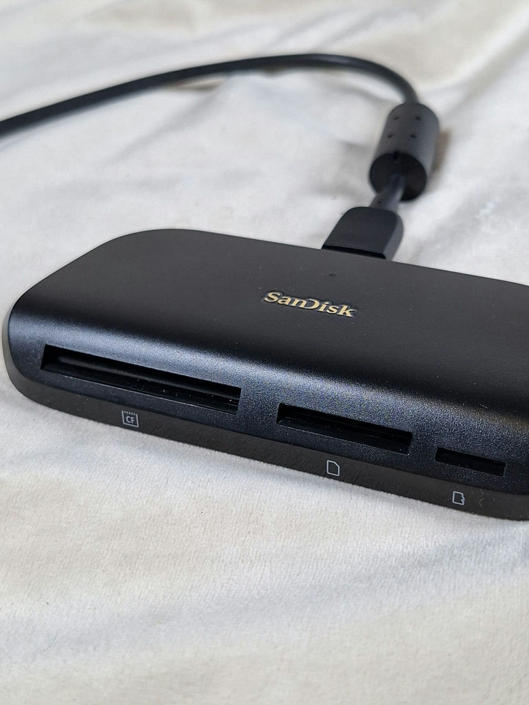 SanDisk ImageMate PRO USB-C Card Reader - image 2 of 5