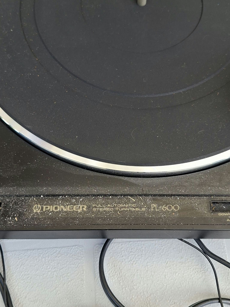 Pioneer PL-600 Stereo Turntable - image 3 of 7