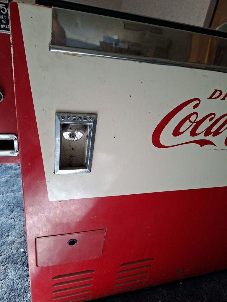 Vintage 1950s Or 60s Coca-Cola Ideal Vending Cooler - image 2 of 10