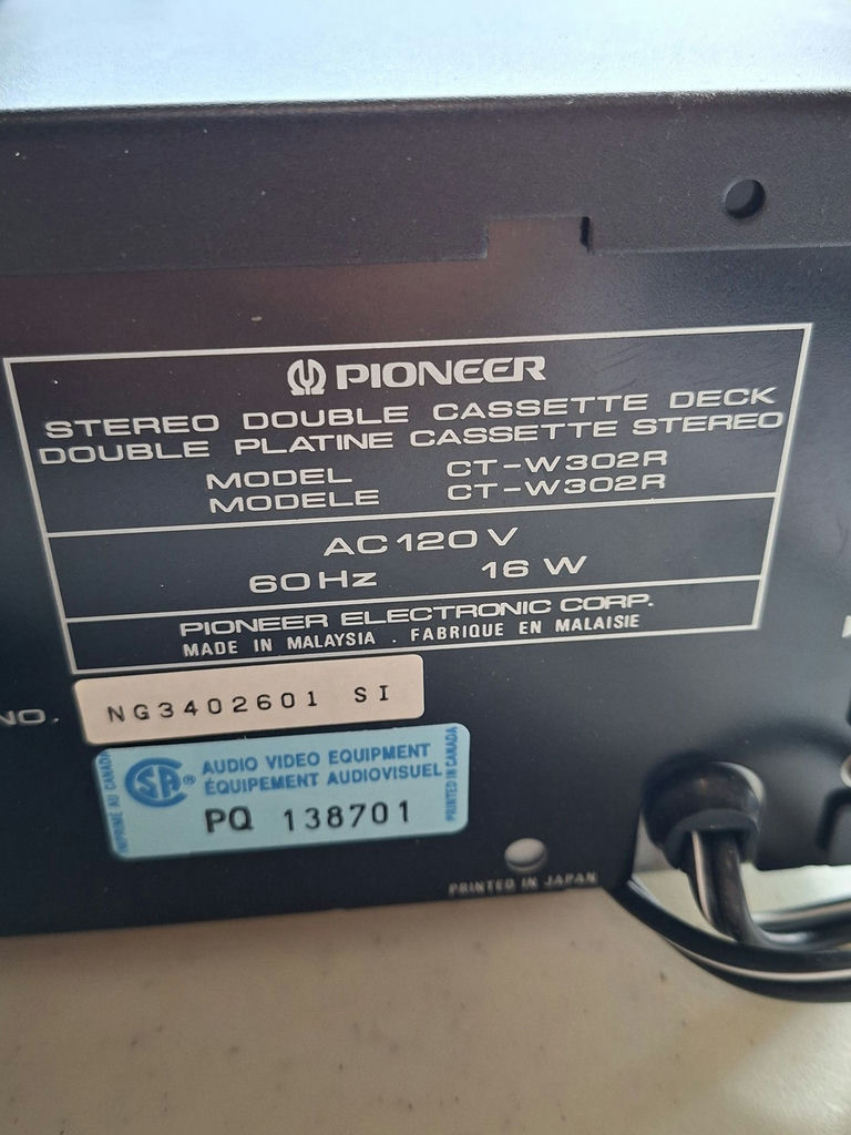 Pioneer CT-W302R Stereo Double Cassette Deck with Remote and Manuals - image 6 of 13