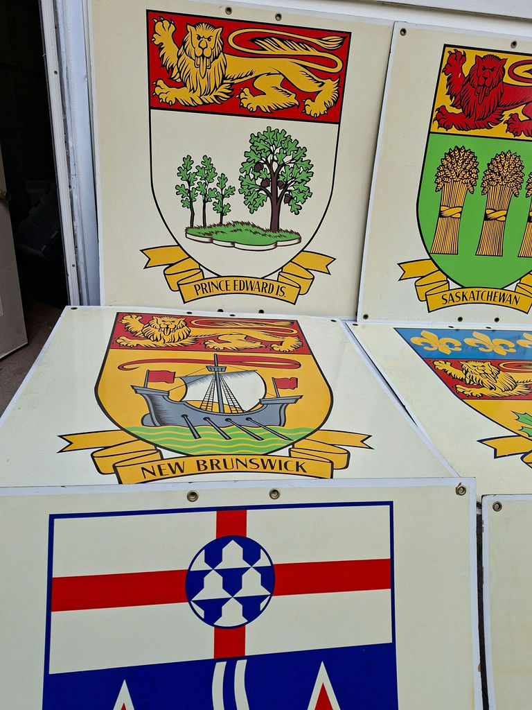 CANADIAN PROVINCIAL AND TERRITORY SIGNS, 12 PCS TOTAL - image 2 of 4