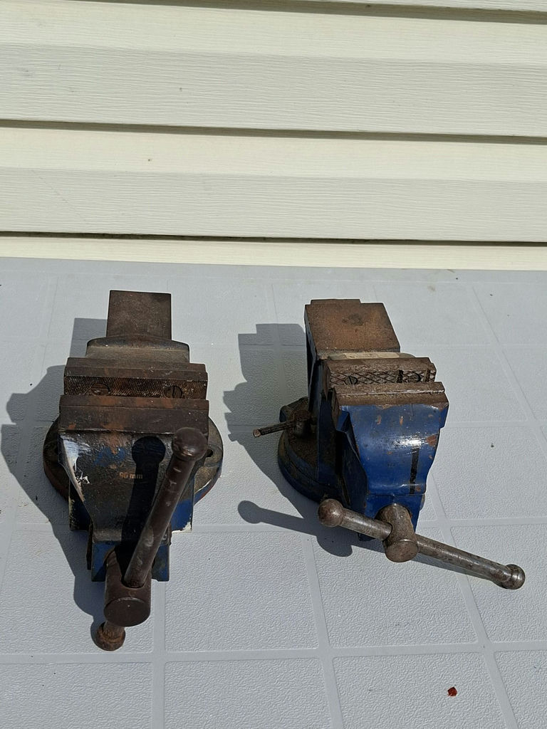 Two Bench Vises Including Record No. 2 and 3-Inch Swivel Base Vise - image 4 of 6