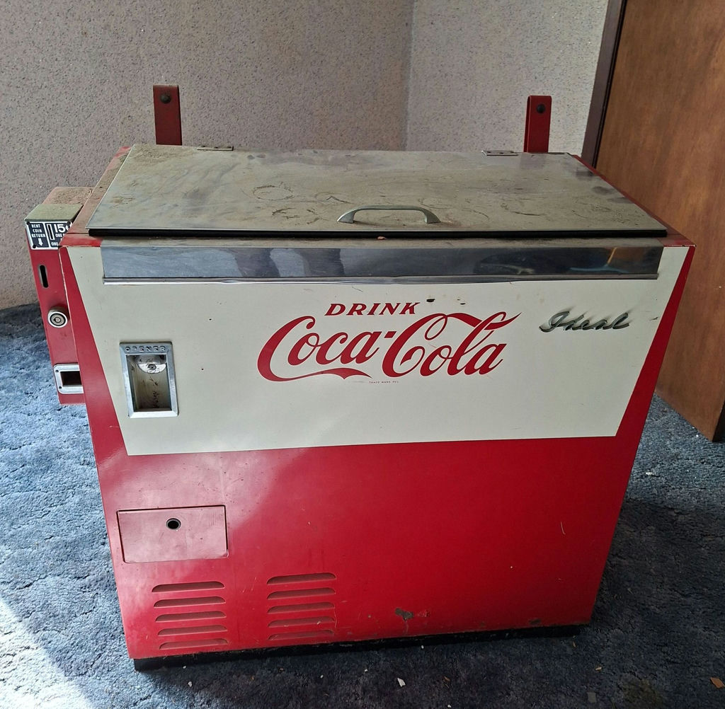 Vintage 1950s Or 60s Coca-Cola Ideal Vending Cooler - image 1 of 10