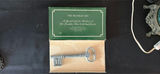Assorted vintage collectibles and decorative items - thumbnail 10 of 25