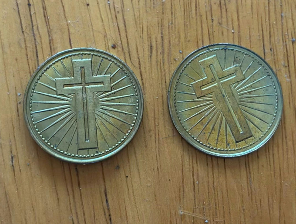 Assorted commemorative coins and medallions - image 8 of 9