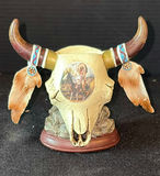 Assorted decorative sculptures and figurines - thumbnail 9 of 9