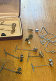 Assorted cufflinks, tie bars and jewelry pieces in a Lyntone box - thumbnail 4 of 6