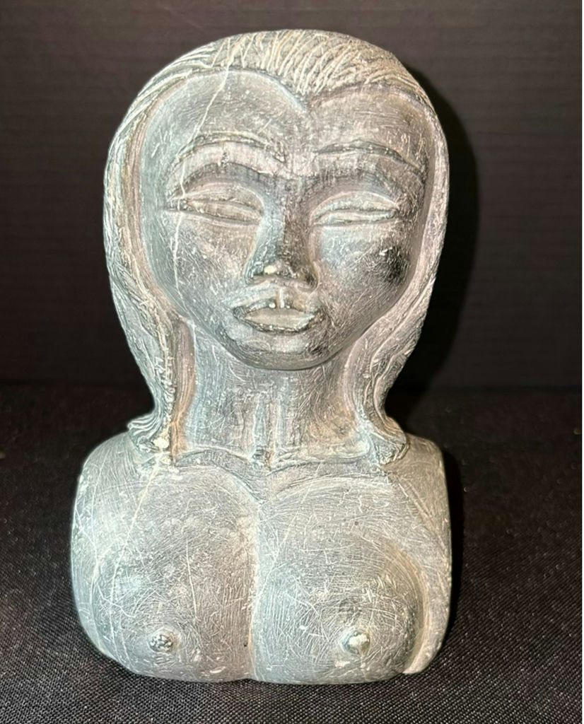 Assorted decorative sculptures and figurines - image 7 of 9