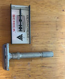 Schick Krona-Chrome safety razor with blade box - thumbnail 3 of 4