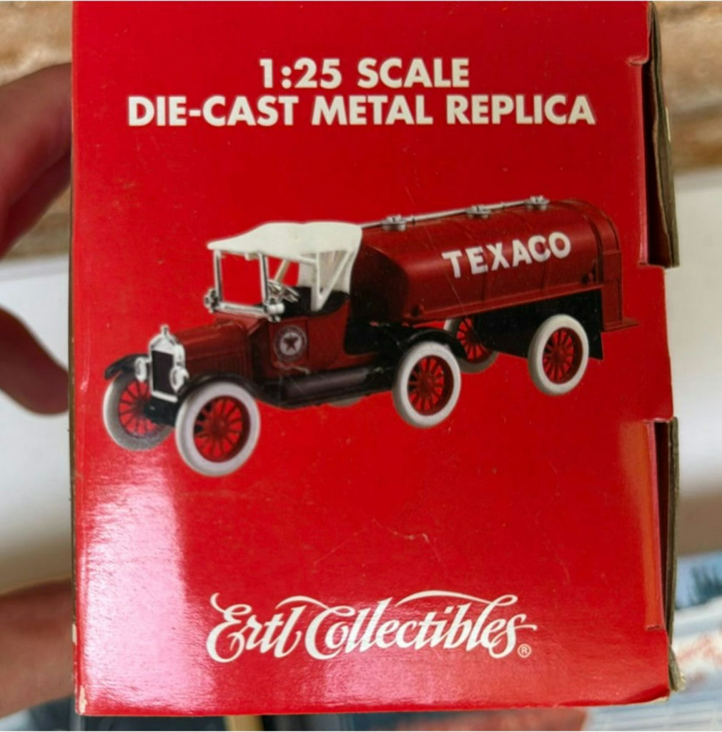 Texaco Die-Cast Collectible Banks and Trucks - image 9 of 15