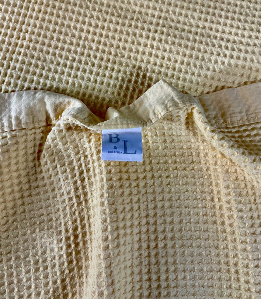 Assorted throws, and pillows - image 11 of 11