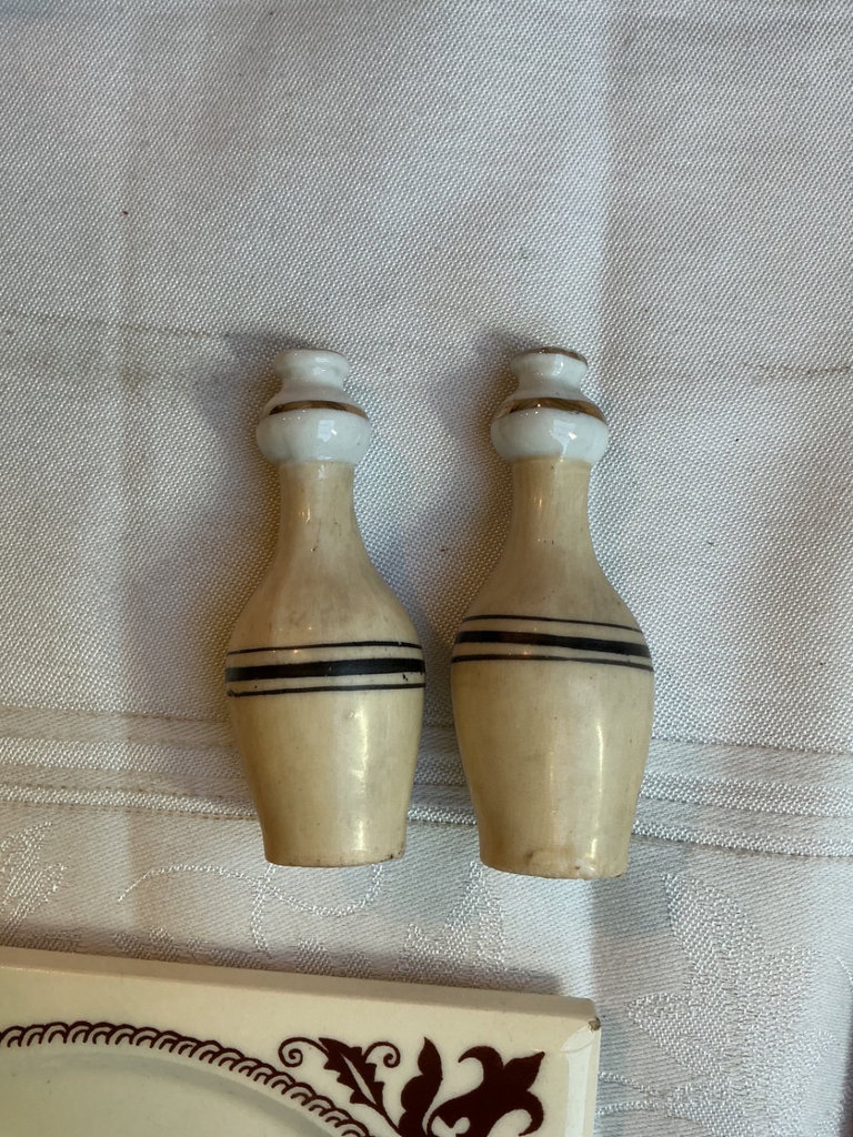 Vintage Ceramic Mixing Bowls, Inc Roseville, etc. - image 6 of 9