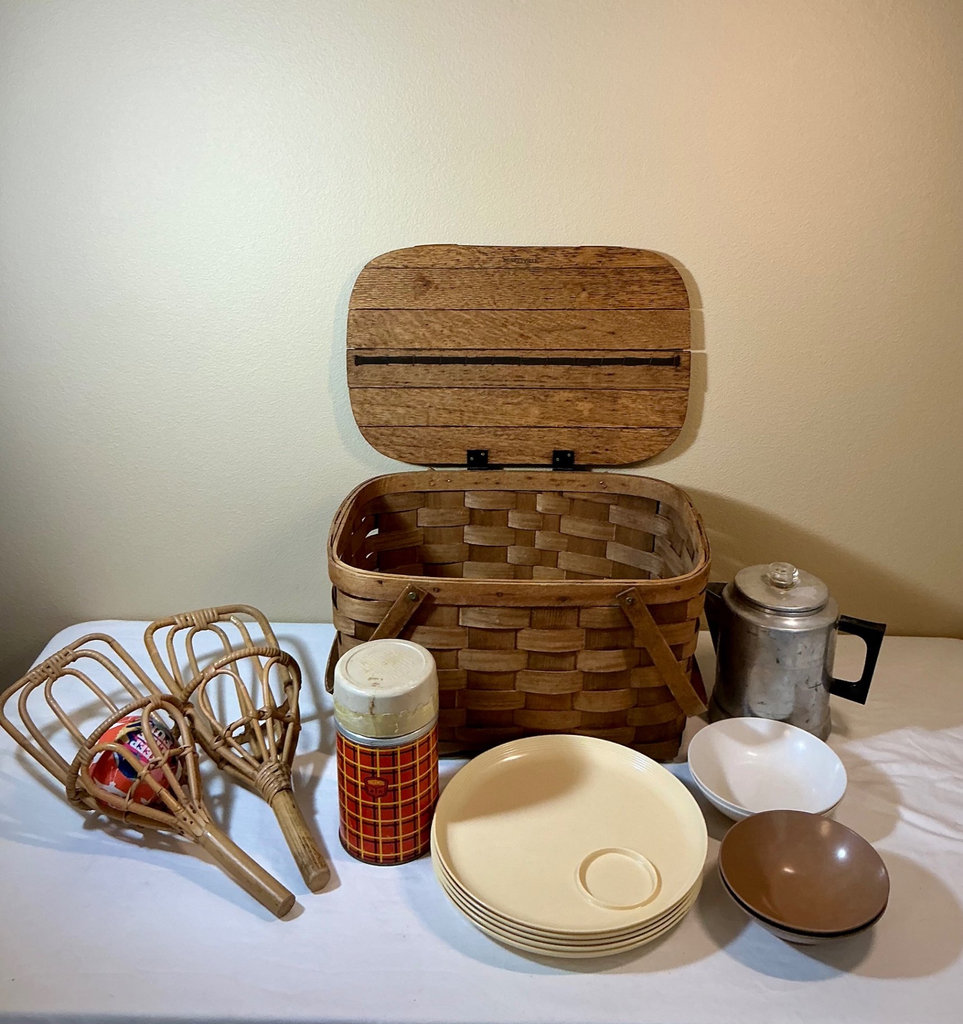 Vintage Picnic items - image 1 of 6