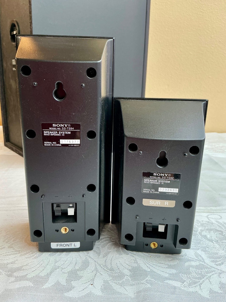 Sony 5.1 Surround sound speakers and more - image 7 of 8