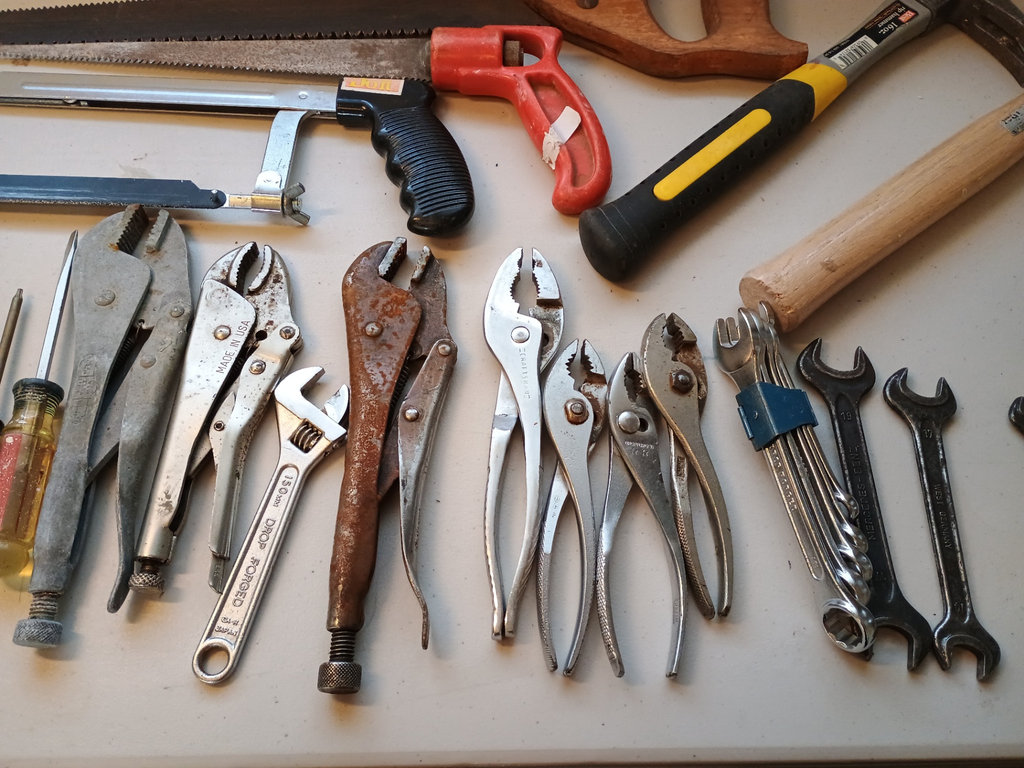 Assorted Hand Tools and Measuring Tools - image 4 of 6