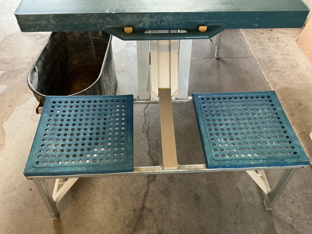 Vintage folding picnic table, Copper Barrel - image 3 of 6