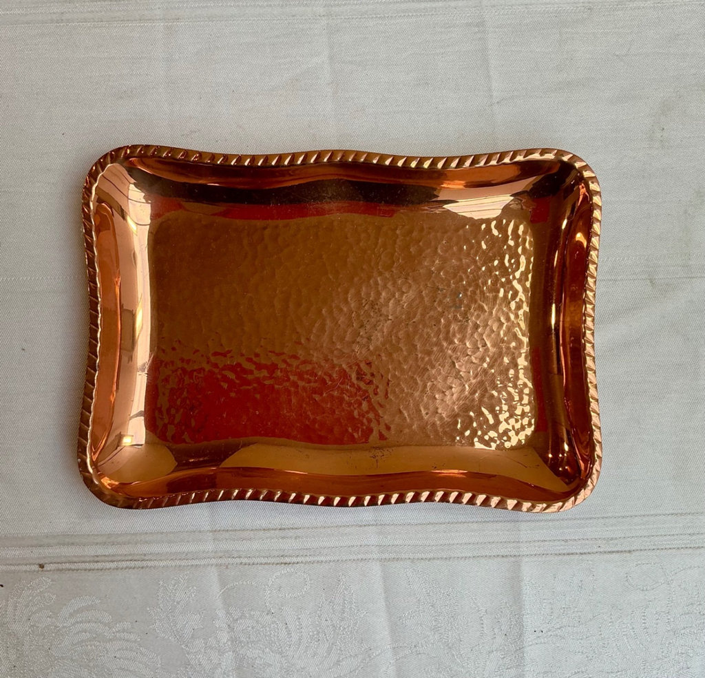 Copper Trays and Decorative Accessories - image 4 of 8