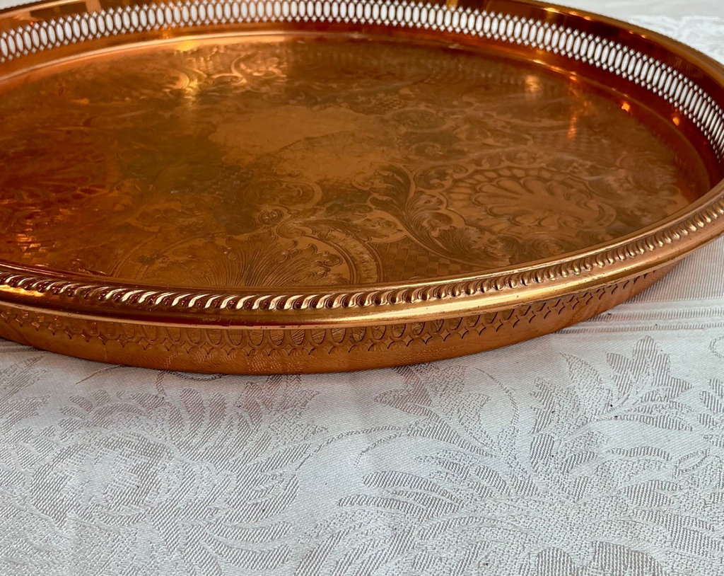 Copper Trays and Decorative Accessories - image 3 of 8