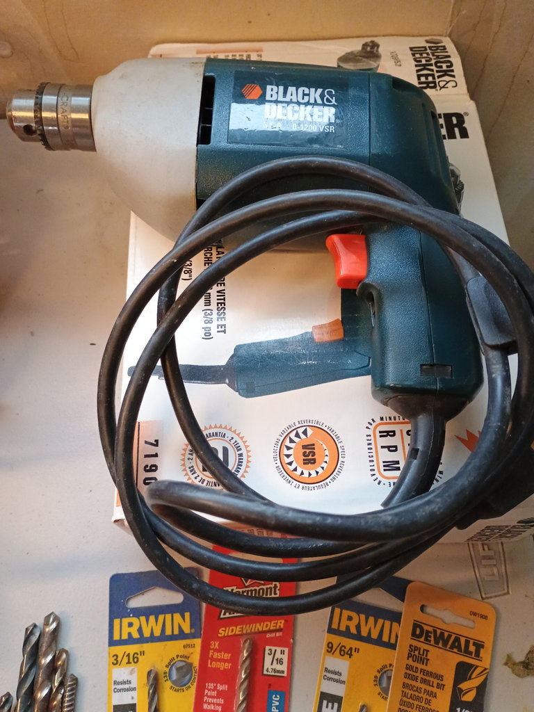 Assorted drill bits, tools, and accessories - image 5 of 6