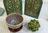 Assorted Vintage Decorative Items - thumbnail 6 of 6