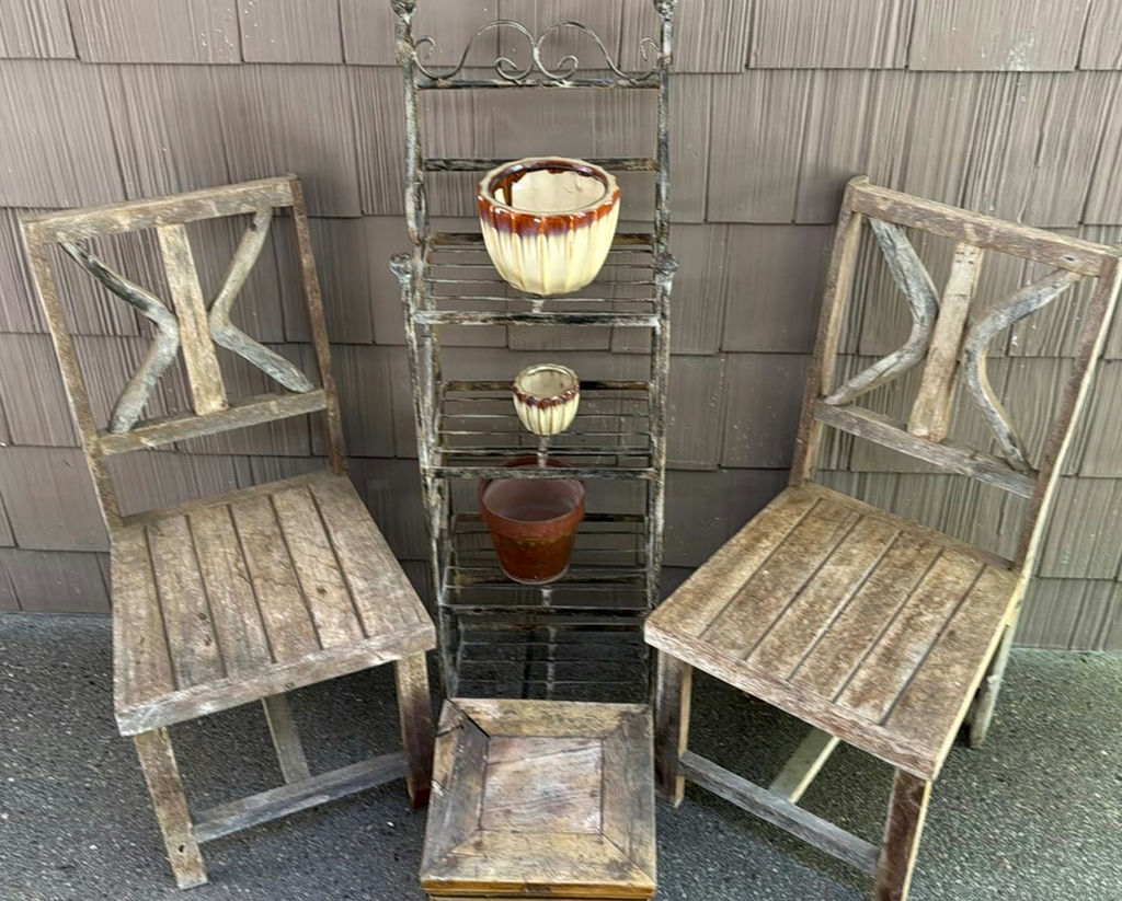 Vintage Rustic Outdoor Seating & Decor - image 1 of 8