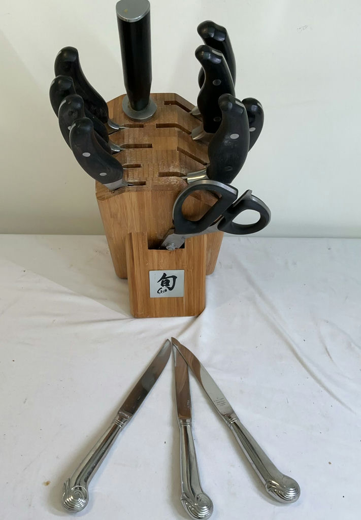 Shun Japanese Cutlery, 3 Steak Knives